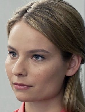 Annika Foster