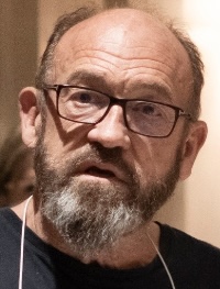 Chuck Russell