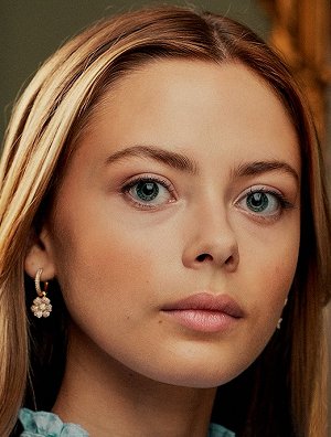 Elli Rhiannon Müller Osborne