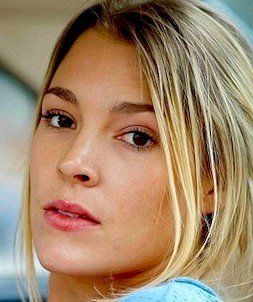 Mirrah Foulkes