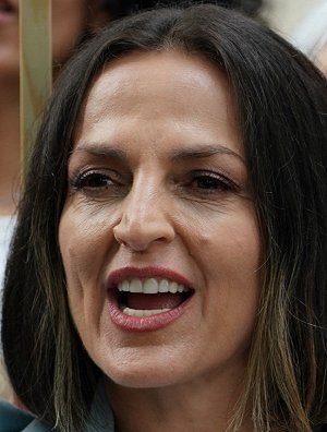 Nicole Ansari-Cox