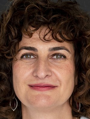 Pelin Esmer