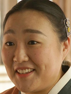 Soo-ji Lee