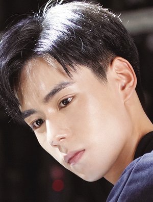 Yitian Hu