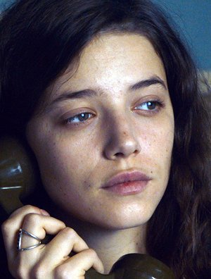 Zoé Adjani