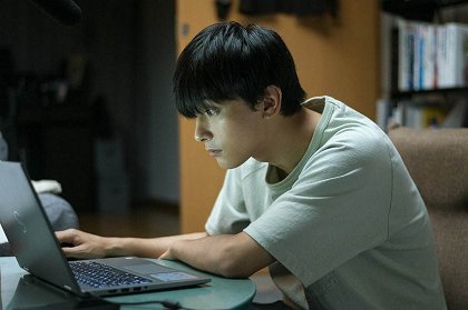 Aokute itakute moroi