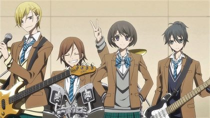 Honto no kokoro o kakušita bokura wa, kóšite ano hi, te o kundanda