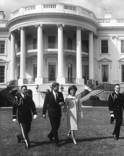 John F. Kennedy: Muž a mýtus