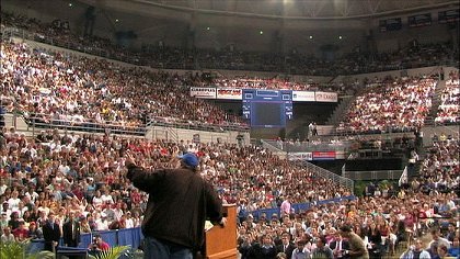 Kapitán Mike křižuje Ameriku