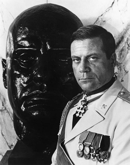 Lev pouště