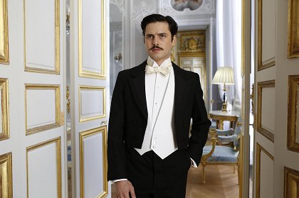 Odvrácená tvář Paříže: Záhada v Elysejském paláci