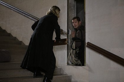 Odvrácená tvář Paříže: Záhada v Louvru