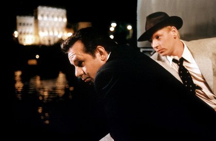 Smutná neděle - Píseň o lásce a smrti